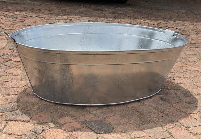 Galvanized ice bath